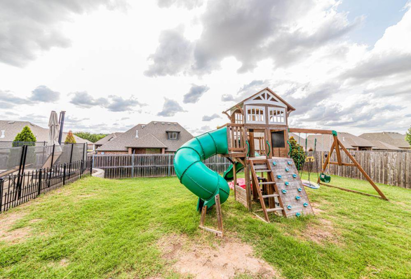 4 Bedrooms Bedrooms, ,3 BathroomsBathrooms,Residential,Single Family,Sawgrass,1,132266