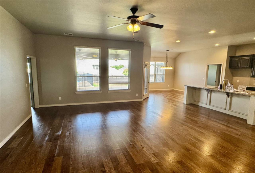 4 Bedrooms Bedrooms, ,3 BathroomsBathrooms,Residential,Single Family,Sawgrass,1,132266