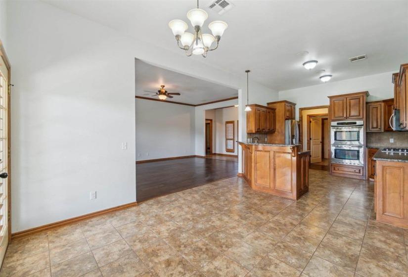 3 Bedrooms Bedrooms, ,2 BathroomsBathrooms,Residential,Single Family,Country Club,1,132268