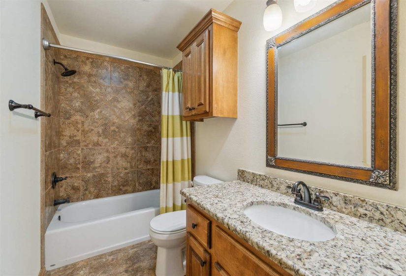 3 Bedrooms Bedrooms, ,2 BathroomsBathrooms,Residential,Single Family,Country Club,1,132268