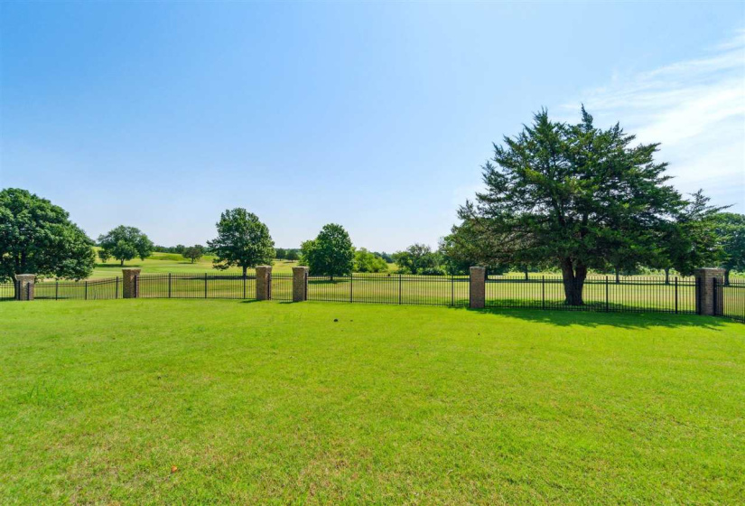 3 Bedrooms Bedrooms, ,2 BathroomsBathrooms,Residential,Single Family,Country Club,1,132268