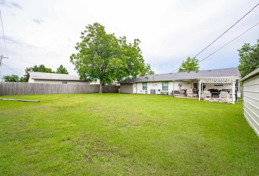 3 Bedrooms Bedrooms, ,1 BathroomBathrooms,Residential,Single Family,Pecan,1,132269