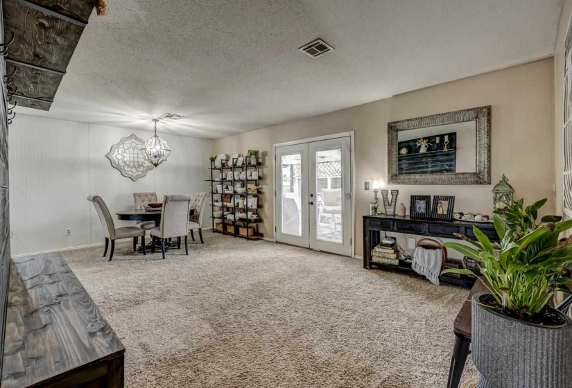 3 Bedrooms Bedrooms, ,1 BathroomBathrooms,Residential,Single Family,Pecan,1,132269