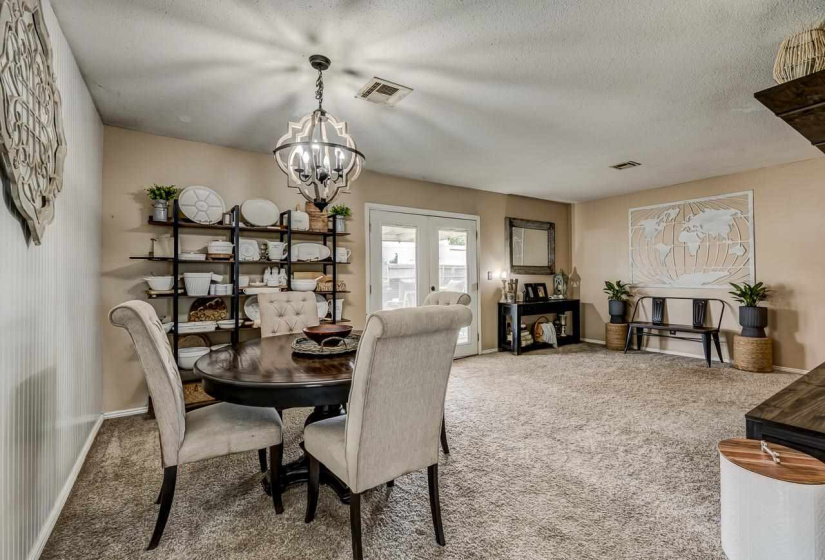 3 Bedrooms Bedrooms, ,1 BathroomBathrooms,Residential,Single Family,Pecan,1,132269