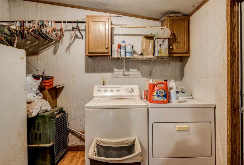 3 Bedrooms Bedrooms, ,2 BathroomsBathrooms,Residential,Single Family,Deer Creek,1,132031