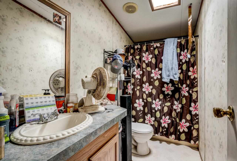 3 Bedrooms Bedrooms, ,2 BathroomsBathrooms,Residential,Single Family,Deer Creek,1,132031