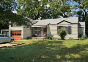 4 Bedrooms Bedrooms, ,2 BathroomsBathrooms,Residential,Single Family,Admiral,1.5,132175