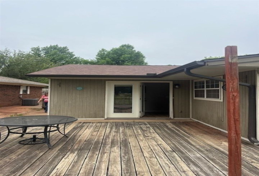 3 Bedrooms Bedrooms, ,2 BathroomsBathrooms,Residential,Single Family,14th,1,132275