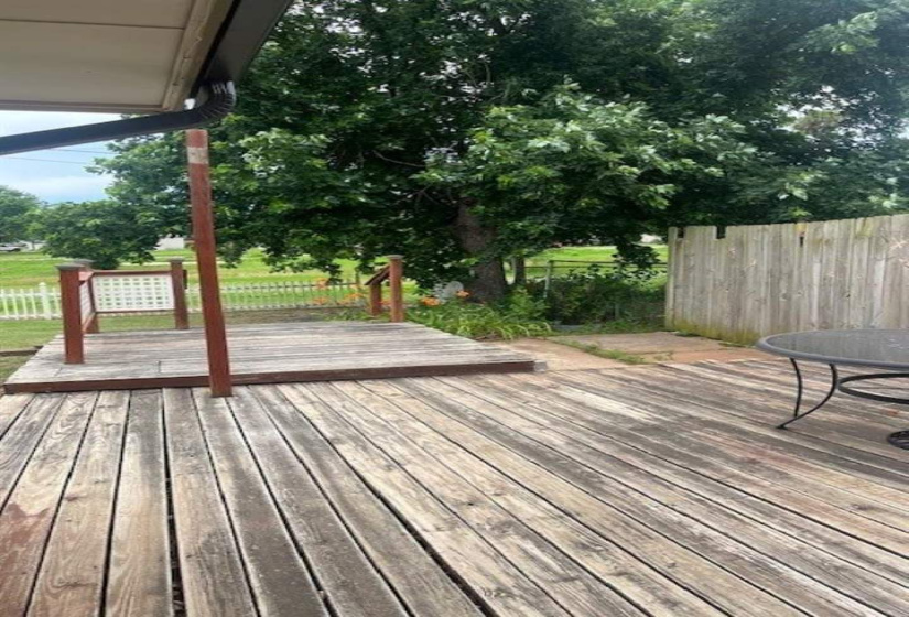 3 Bedrooms Bedrooms, ,2 BathroomsBathrooms,Residential,Single Family,14th,1,132275