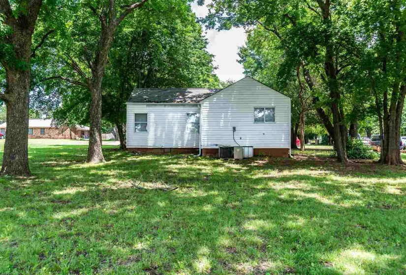 1 Bedroom Bedrooms, ,1 BathroomBathrooms,Residential,Single Family,11th,1,132289