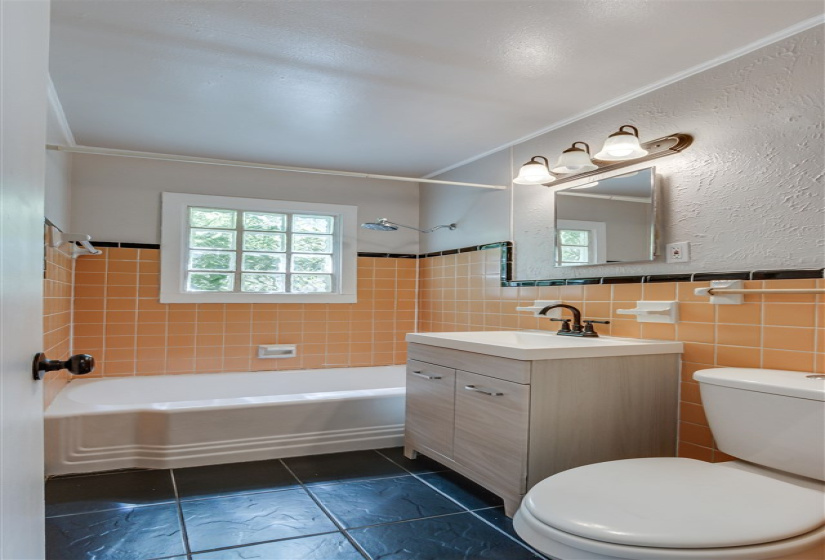 2 Bedrooms Bedrooms, 0 ,1 BathroomBathrooms,Residential,Single Family,Downing,1,132293