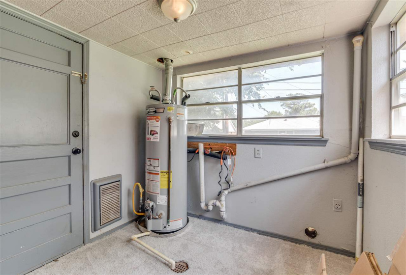 2 Bedrooms Bedrooms, 0 ,1 BathroomBathrooms,Residential,Single Family,Downing,1,132293