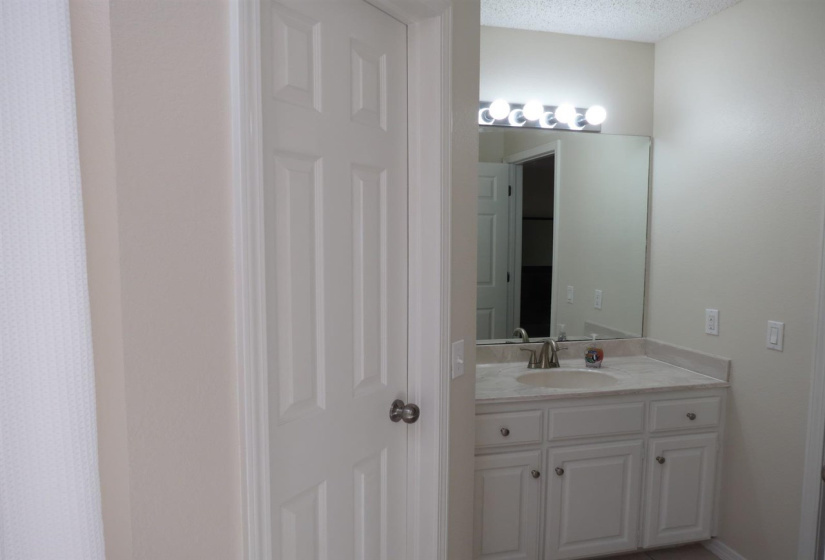 4 Bedrooms Bedrooms, 0 ,2 BathroomsBathrooms,Residential,Single Family,Celia,1,132294