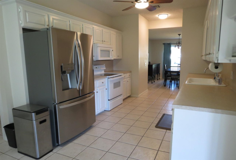 4 Bedrooms Bedrooms, 0 ,2 BathroomsBathrooms,Residential,Single Family,Celia,1,132294