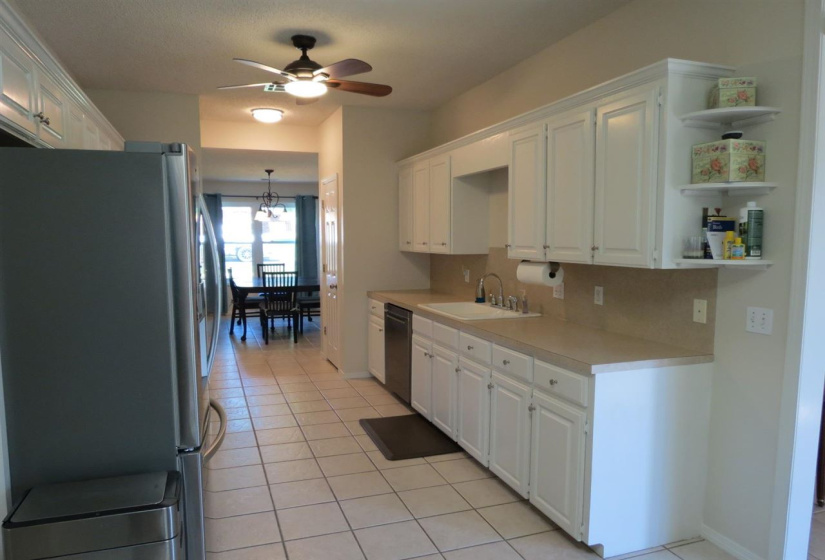 4 Bedrooms Bedrooms, 0 ,2 BathroomsBathrooms,Residential,Single Family,Celia,1,132294
