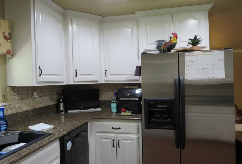 3 Bedrooms Bedrooms, 0 ,2 BathroomsBathrooms,Residential,Single Family,Lakeshore,2,132295