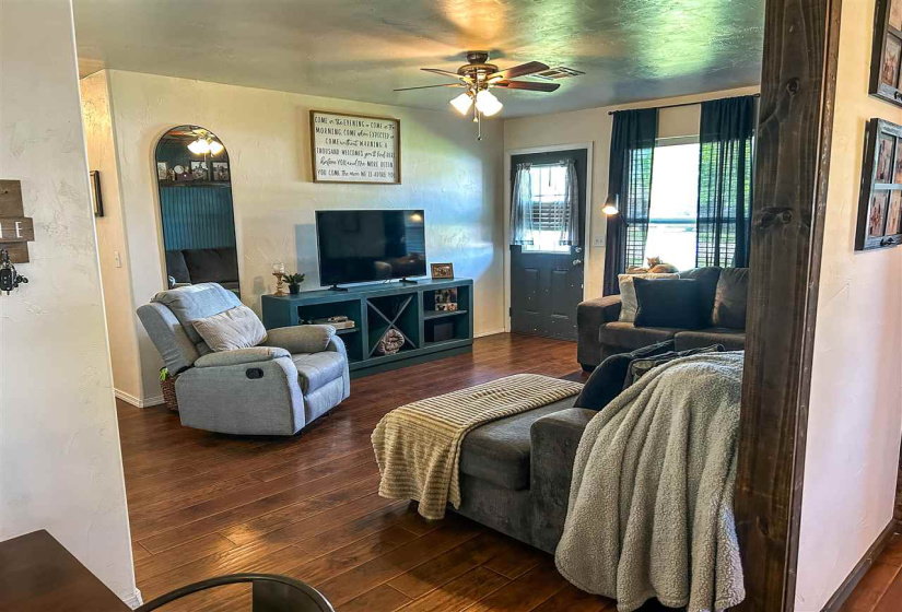 4 Bedrooms Bedrooms, 0 ,1 BathroomBathrooms,Residential,Single Family,Chatburn,1,132298