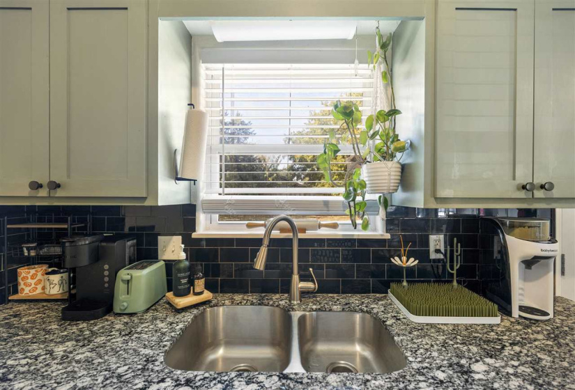 4 Bedrooms Bedrooms, 0 ,1 BathroomBathrooms,Residential,Single Family,Chatburn,1,132298