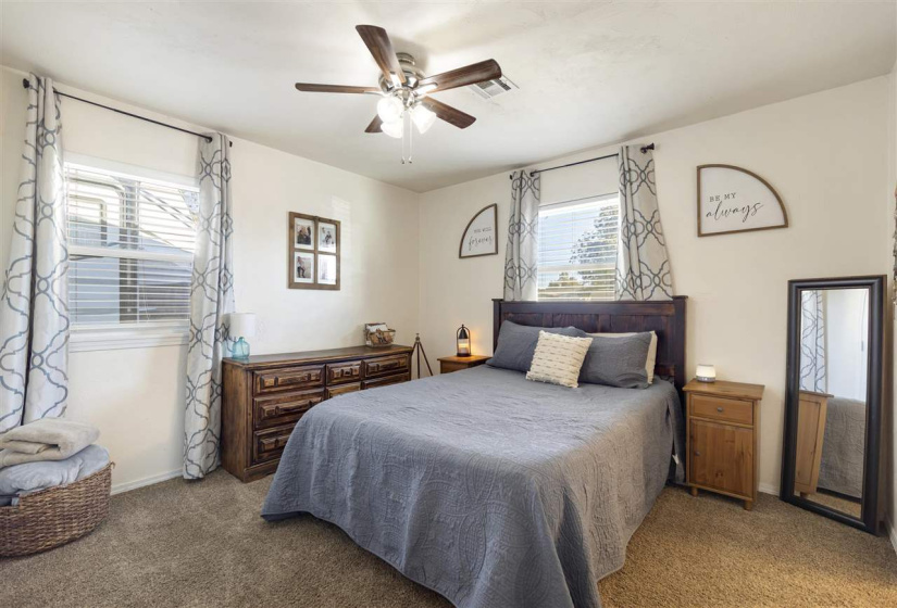 4 Bedrooms Bedrooms, 0 ,1 BathroomBathrooms,Residential,Single Family,Chatburn,1,132298