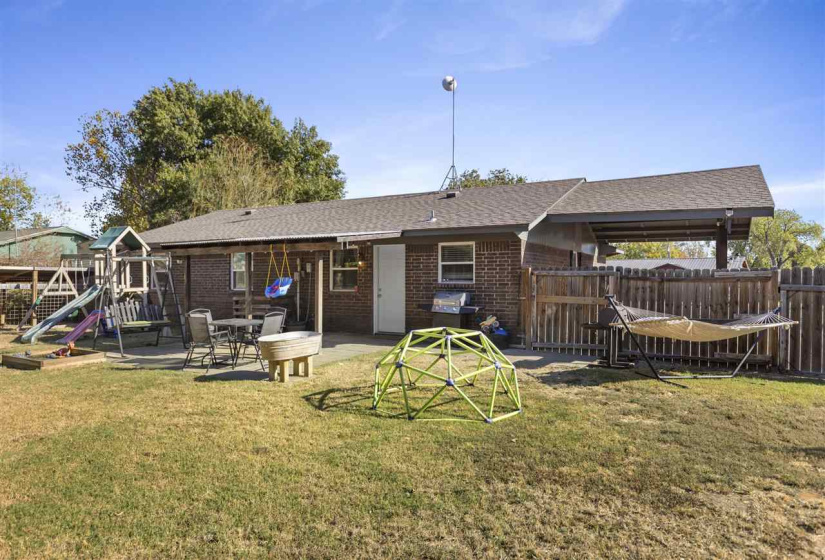 4 Bedrooms Bedrooms, 0 ,1 BathroomBathrooms,Residential,Single Family,Chatburn,1,132298