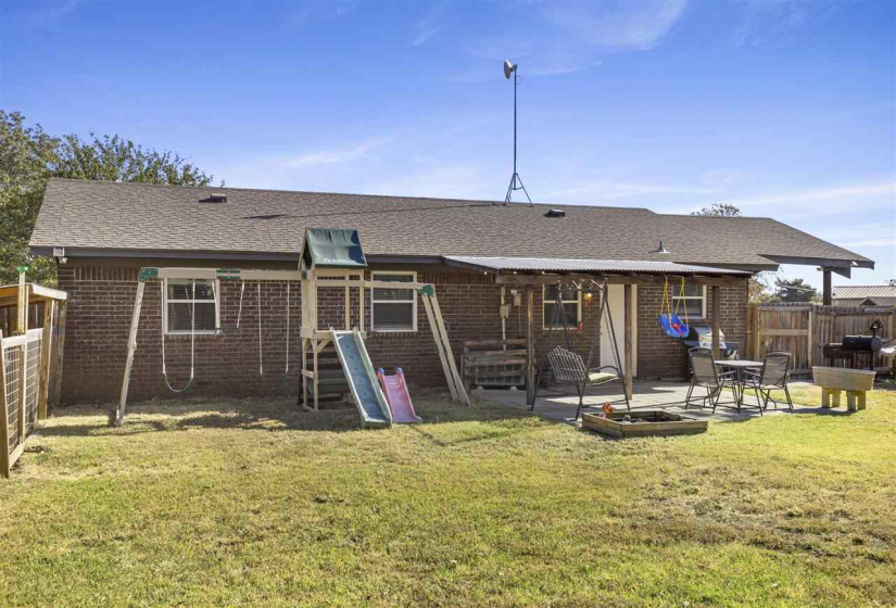 4 Bedrooms Bedrooms, 0 ,1 BathroomBathrooms,Residential,Single Family,Chatburn,1,132298