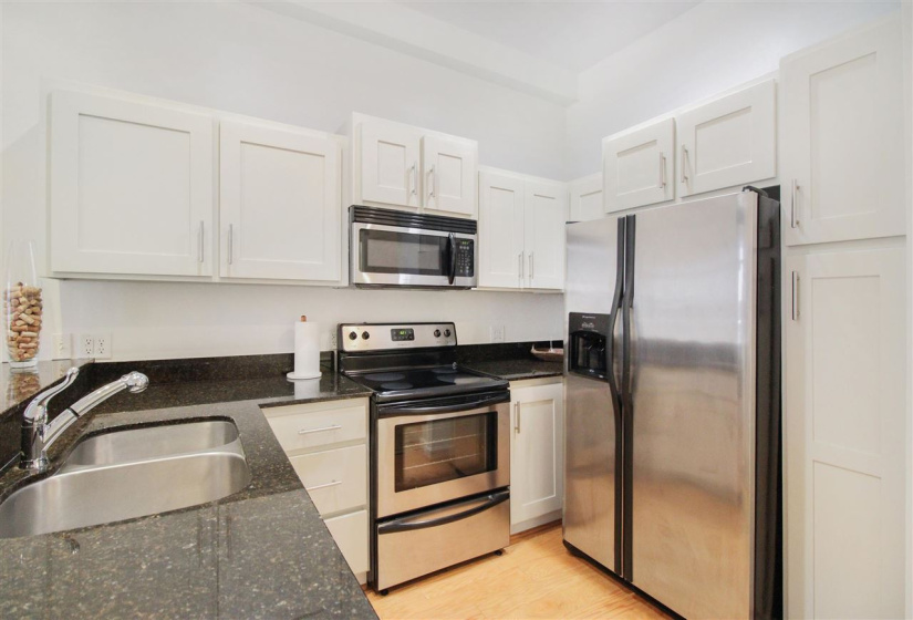 1 Bedroom Bedrooms, ,1 BathroomBathrooms,Residential,Condominium/townhouse,2nd,1,132307