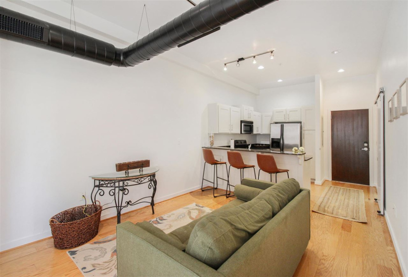 1 Bedroom Bedrooms, ,1 BathroomBathrooms,Residential,Condominium/townhouse,2nd,1,132307