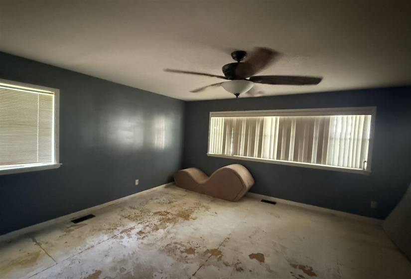 3 Bedrooms Bedrooms, ,2 BathroomsBathrooms,Residential,Single Family,1st,1,132312