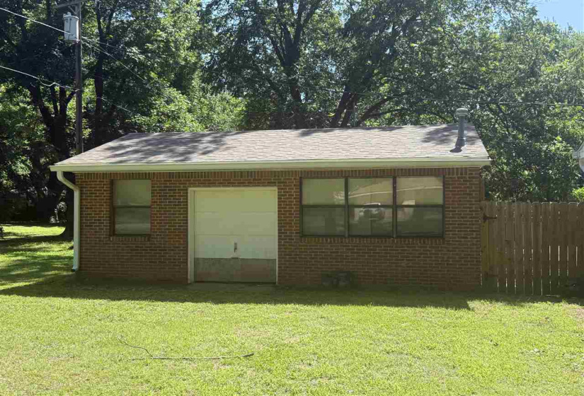 3 Bedrooms Bedrooms, ,2 BathroomsBathrooms,Residential,Single Family,1st,1,132312