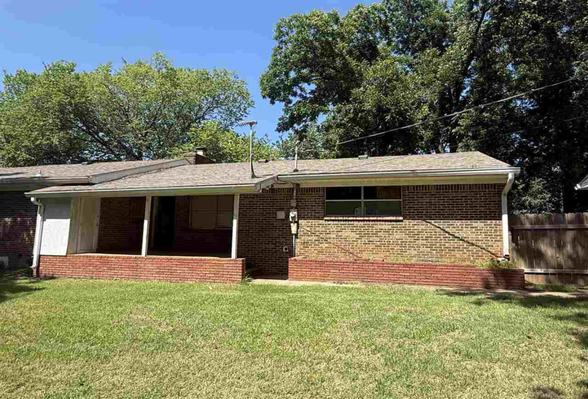 3 Bedrooms Bedrooms, ,2 BathroomsBathrooms,Residential,Single Family,1st,1,132312