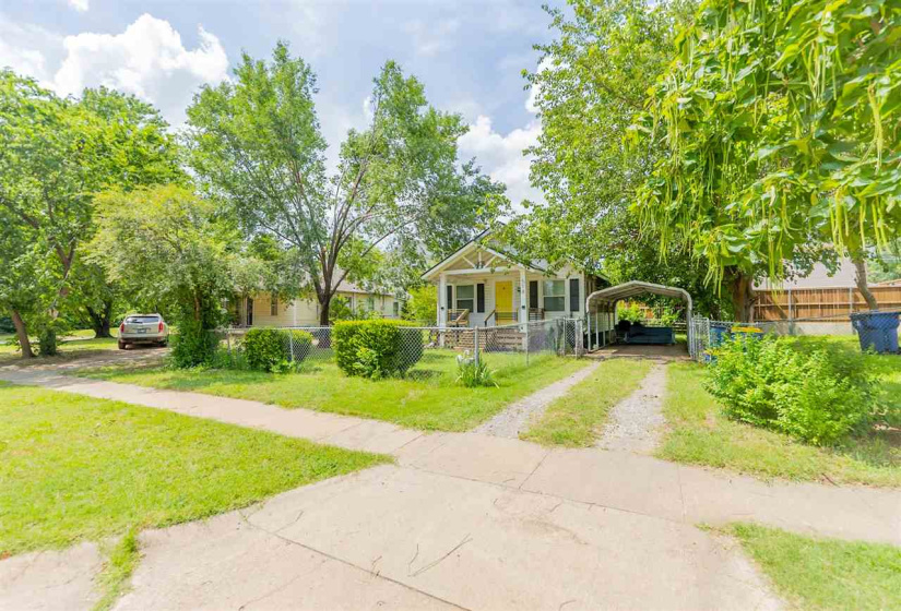 2 Bedrooms Bedrooms, ,1 BathroomBathrooms,Residential,Single Family,10th,1,132335