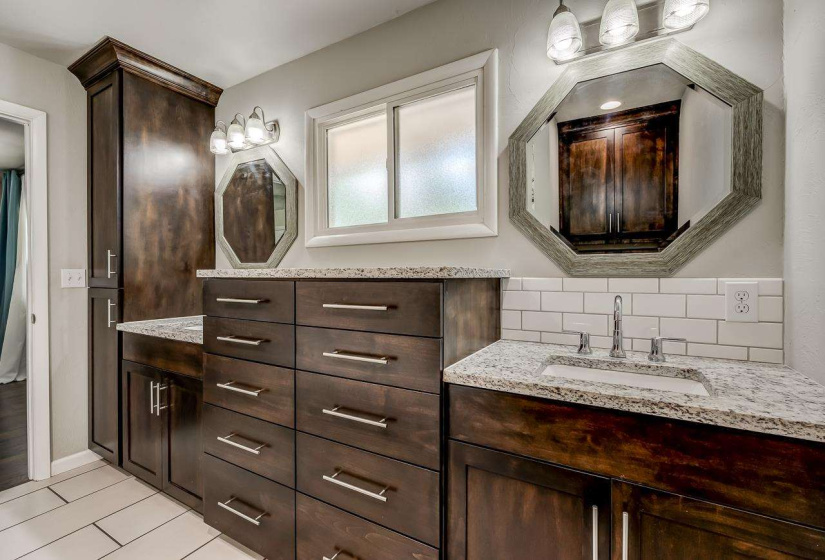 3 Bedrooms Bedrooms, ,2 BathroomsBathrooms,Residential,Single Family,Osage,1,132350