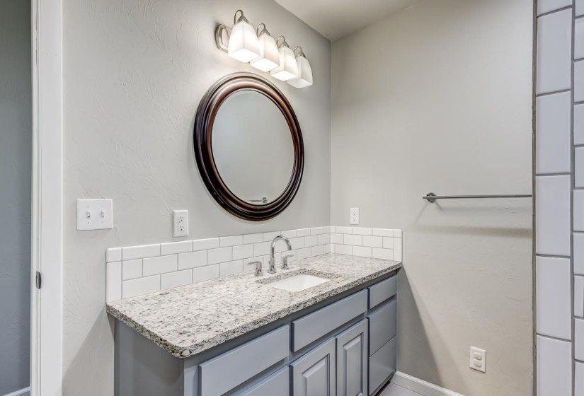 3 Bedrooms Bedrooms, ,2 BathroomsBathrooms,Residential,Single Family,Osage,1,132350