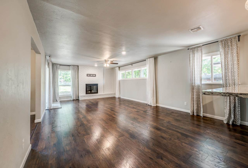 3 Bedrooms Bedrooms, ,2 BathroomsBathrooms,Residential,Single Family,Osage,1,132350