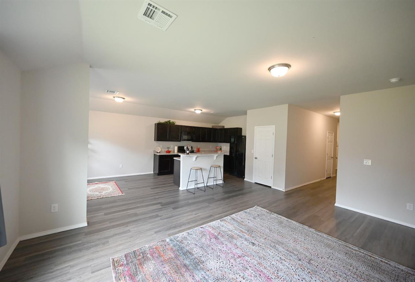 4 Bedrooms Bedrooms, ,2 BathroomsBathrooms,Residential,Single Family,Carnley,1,132351