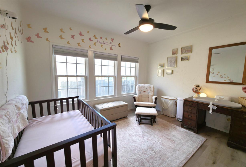 3 Bedrooms Bedrooms, ,1 BathroomBathrooms,Residential,Single Family,Burdick,1,132355