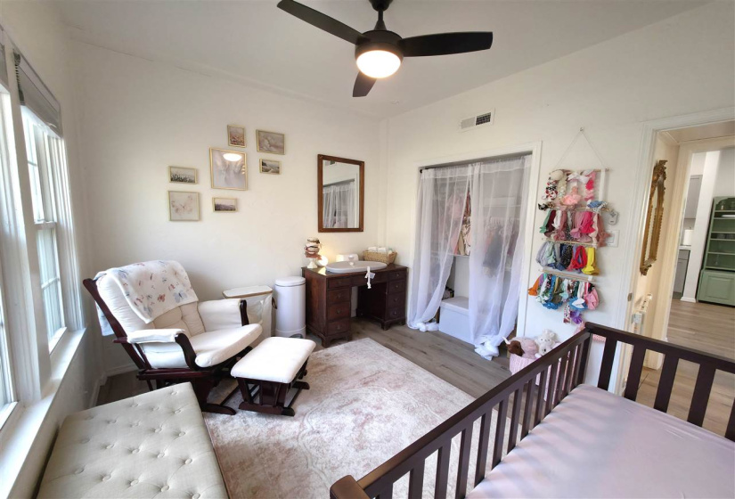 3 Bedrooms Bedrooms, ,1 BathroomBathrooms,Residential,Single Family,Burdick,1,132355