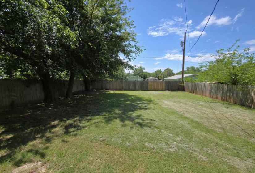 3 Bedrooms Bedrooms, ,1 BathroomBathrooms,Residential,Single Family,Burdick,1,132355
