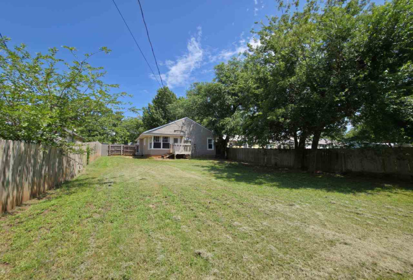 3 Bedrooms Bedrooms, ,1 BathroomBathrooms,Residential,Single Family,Burdick,1,132355