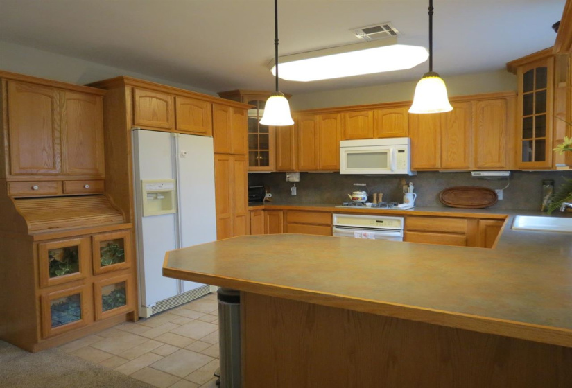 3 Bedrooms Bedrooms, ,2 BathroomsBathrooms,Residential,Single Family,14th,1,132356