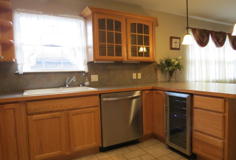 3 Bedrooms Bedrooms, ,2 BathroomsBathrooms,Residential,Single Family,14th,1,132356