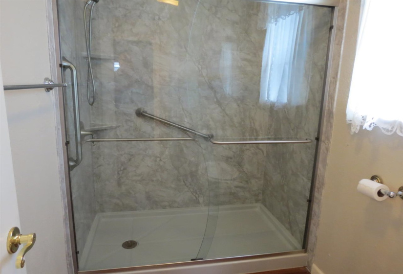 3 Bedrooms Bedrooms, ,2 BathroomsBathrooms,Residential,Single Family,14th,1,132356