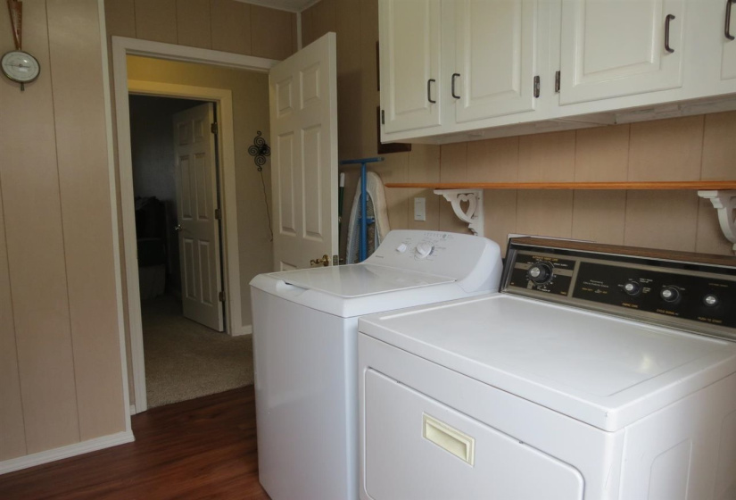 3 Bedrooms Bedrooms, ,2 BathroomsBathrooms,Residential,Single Family,14th,1,132356