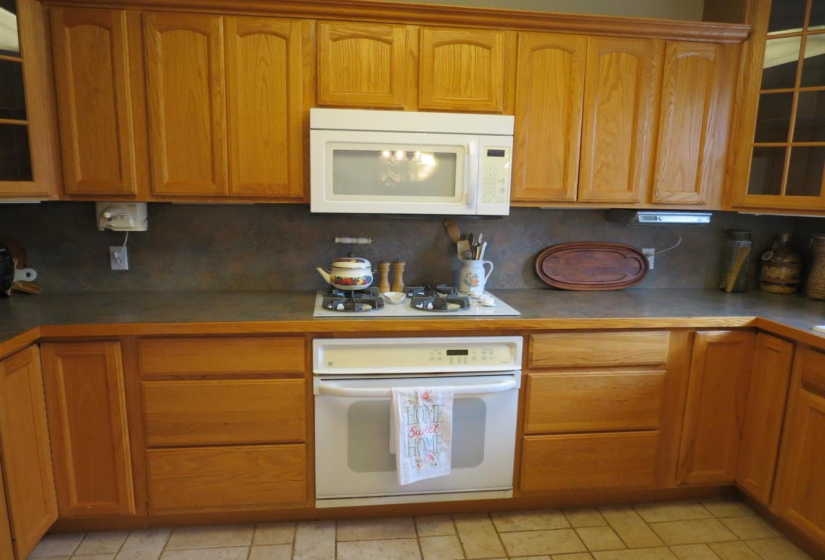3 Bedrooms Bedrooms, ,2 BathroomsBathrooms,Residential,Single Family,14th,1,132356