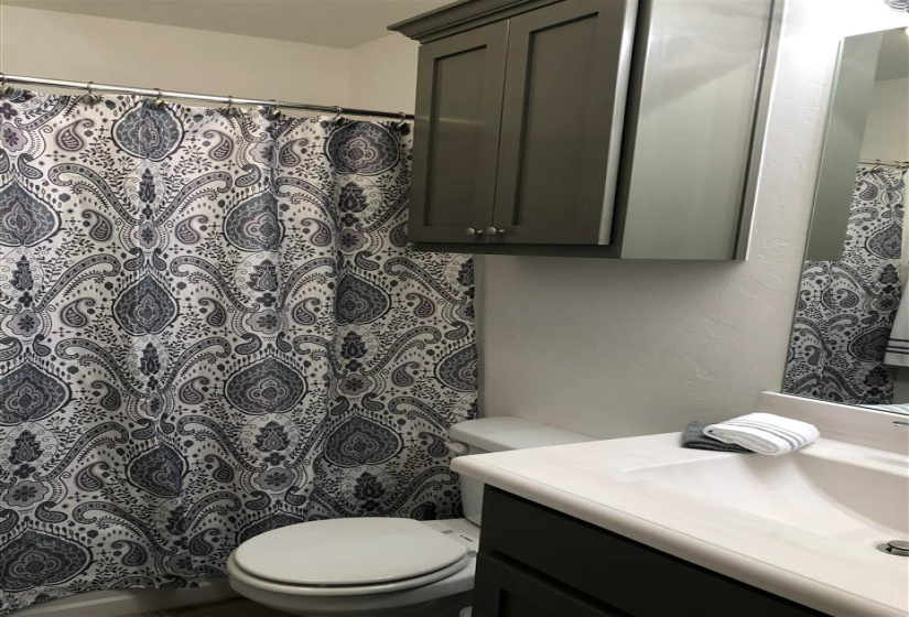 4 Bedrooms Bedrooms, 0 ,2 BathroomsBathrooms,Residential,Single Family,Landry,1,132358