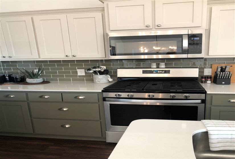 4 Bedrooms Bedrooms, 0 ,2 BathroomsBathrooms,Residential,Single Family,Landry,1,132358