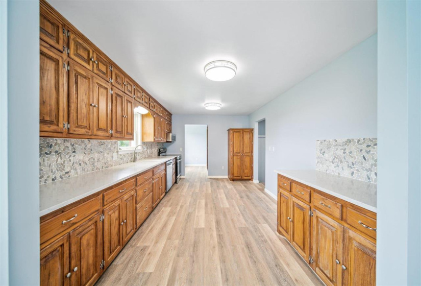 5 Bedrooms Bedrooms, ,3 BathroomsBathrooms,Residential,Single Family,Perkins,2,132359