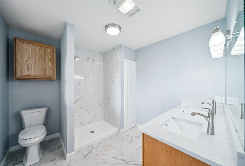5 Bedrooms Bedrooms, ,3 BathroomsBathrooms,Residential,Single Family,Perkins,2,132359