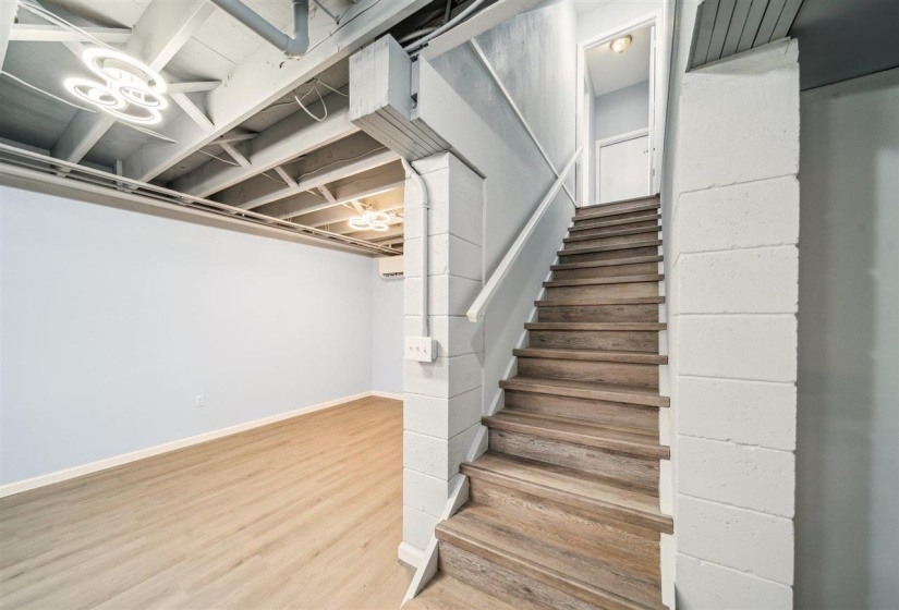 5 Bedrooms Bedrooms, ,3 BathroomsBathrooms,Residential,Single Family,Perkins,2,132359
