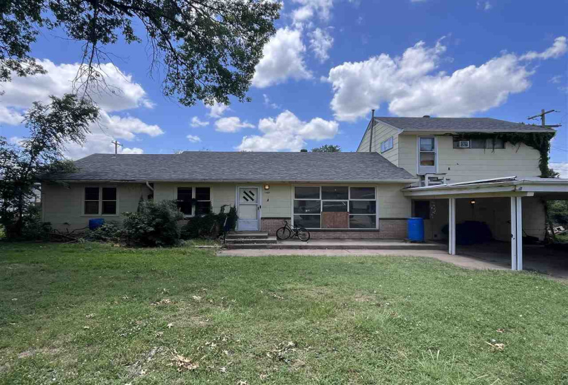 5 Bedrooms Bedrooms, ,3 BathroomsBathrooms,Residential,Single Family,Country Club,1.5,132369